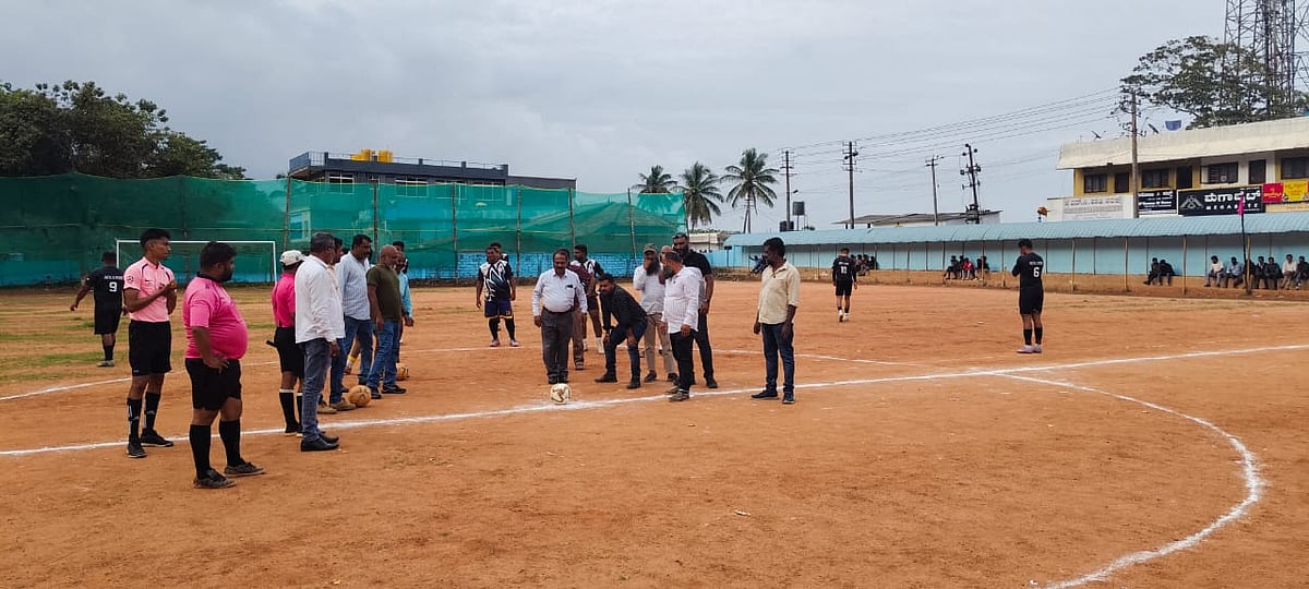 ಫುಟ್‌ಬಾಲ್ ಟೂರ್ನಿ: ಕೊಡಗರಹಳ್ಳಿ, ಇರಿಟಿ ತಂಡಗಳ ಮುನ್ನಡೆ