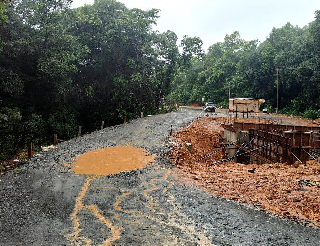 ಮುಂದುವರಿದ ಮಳೆ: ಶಿರಸಿ-ಕುಮಟಾ ರಸ್ತೆಯಲ್ಲಿ ಪ್ರಯಾಣ ಅಪಾಯ
