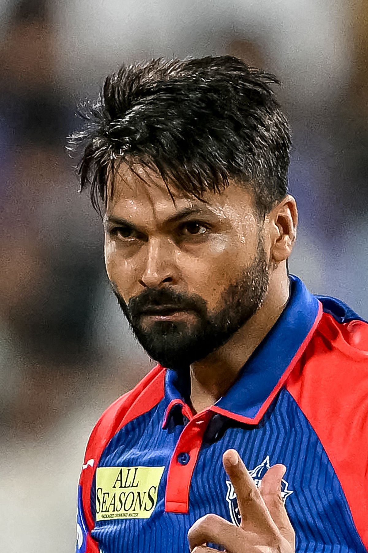 ಅನುಚಿತ ವರ್ತನೆ: ಡೆಲ್ಲಿ ವೇಗದ ಬೌಲರ್ ಮುಕೇಶ್ ಕುಮಾರ್‌ಗೆ ದಂಡ