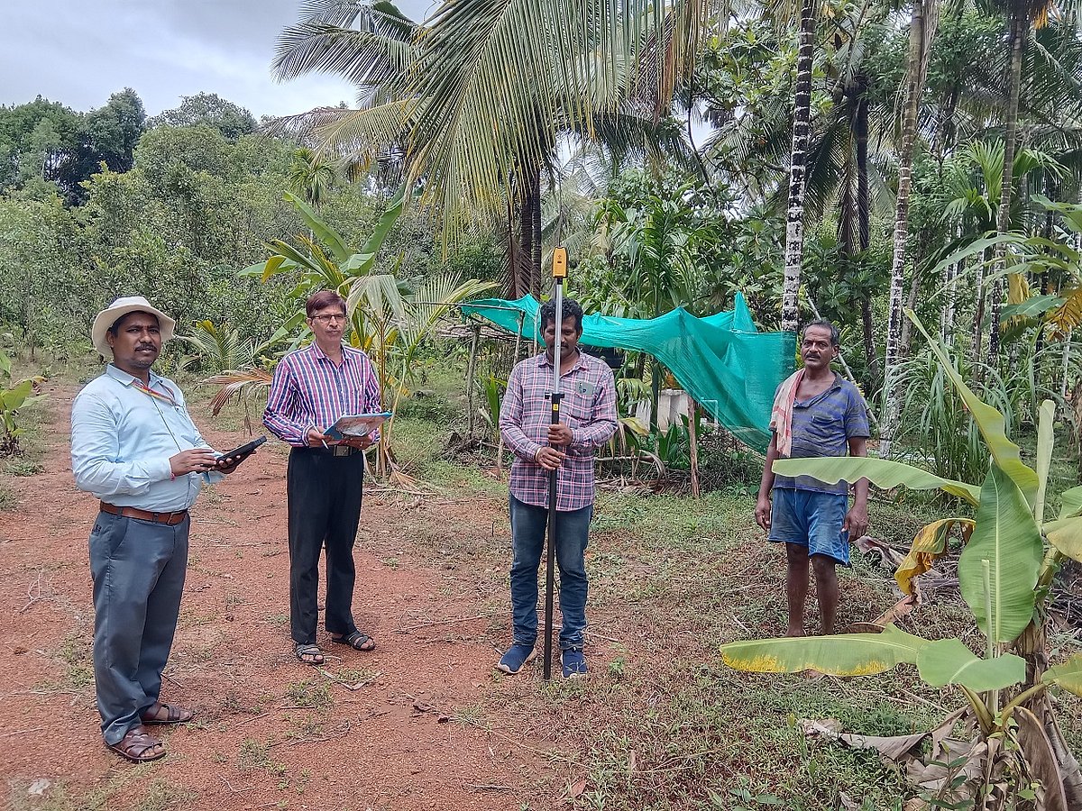 ಹೆಬ್ರಿ | ಬಗರ್‌ ಹುಕುಂ: ರೋವರ್‌ನಲ್ಲಿ ಸರ್ವೆ