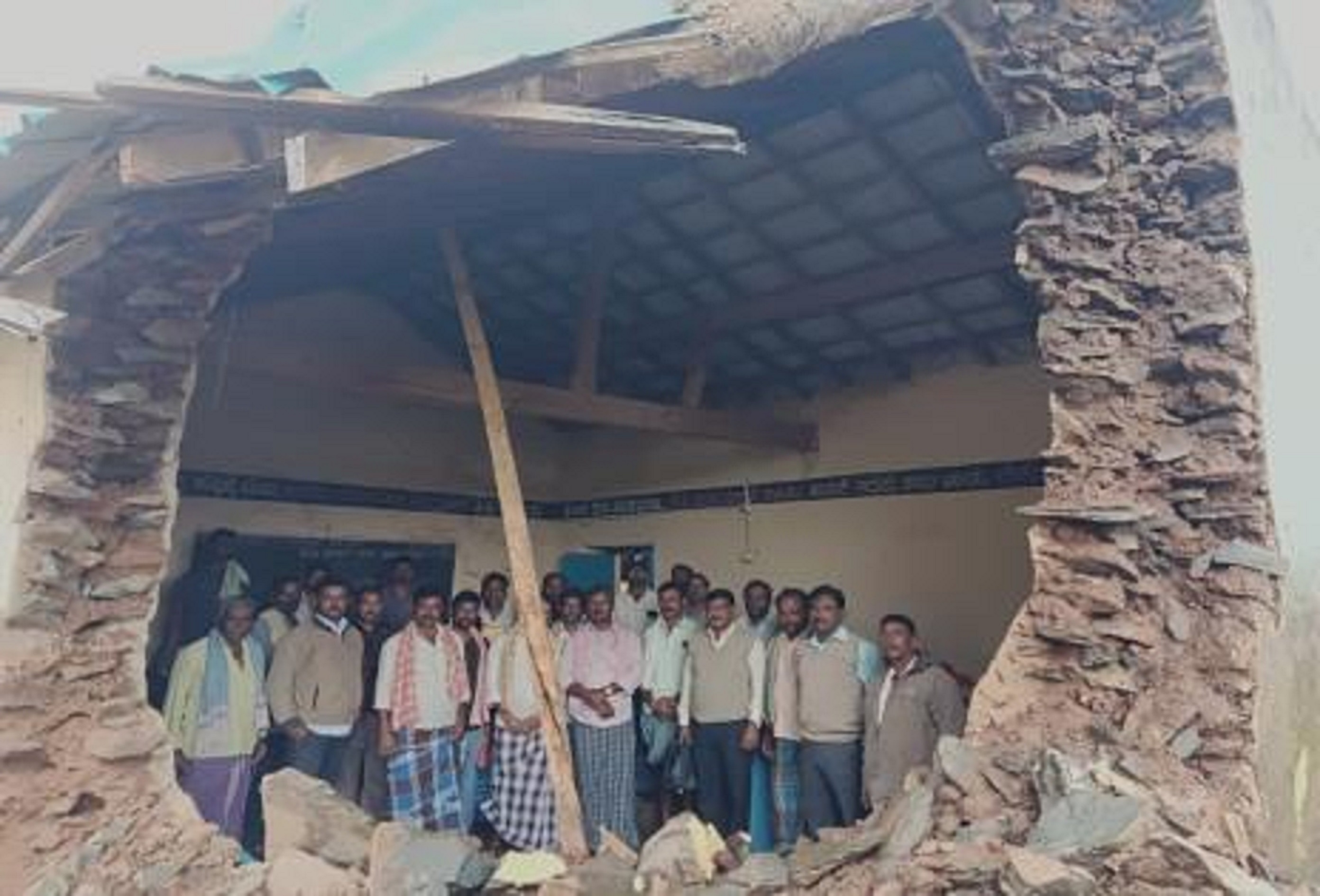 ಜಿಲ್ಲೆಯ ರಟ್ಟೀಹಳ್ಳಿ ತಾಲ್ಲೂಕಿನ ಮಕರಿ ಬಳಿಯ ಯಡಗೋಡ ಗ್ರಾಮದ ಎಚ್‌ಪಿಎಸ್ ಸ್ಥಿತಿ 