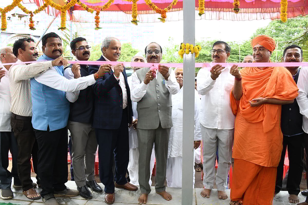 ಜಮಖಂಡಿ|ನಗರದ ವಿವಿಧೆಡೆ ಬಸ್‌ ನಿಲ್ದಾಣ ನಿರ್ಮಾಣ: ಶಾಸಕ ಜಗದೀಶ ಗುಡಗುಂಟಿ 