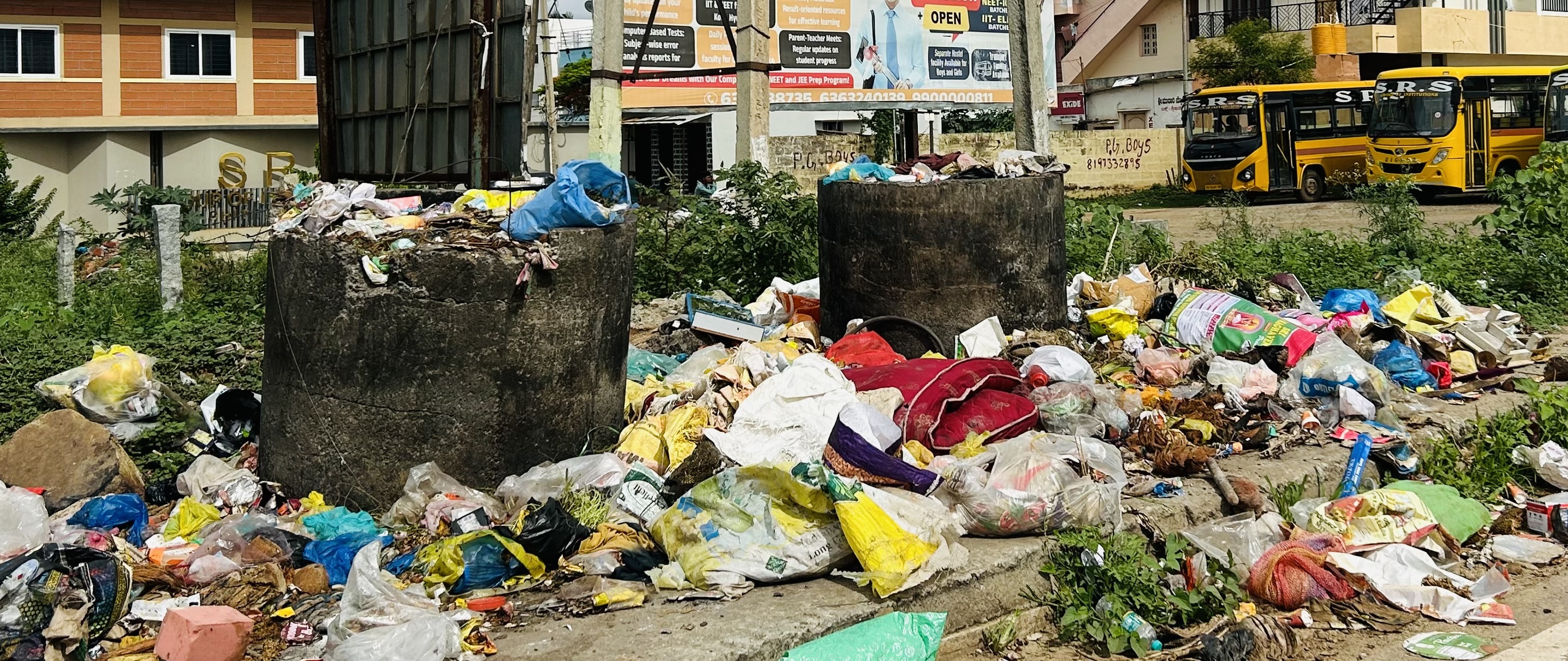 ಪಿಳ್ಳೆಕೇರನಹಳ್ಳಿ ಬಳಿ ಖಾಲಿಯಾಗದ ಕಸದ ತೊಟ್ಟಿ