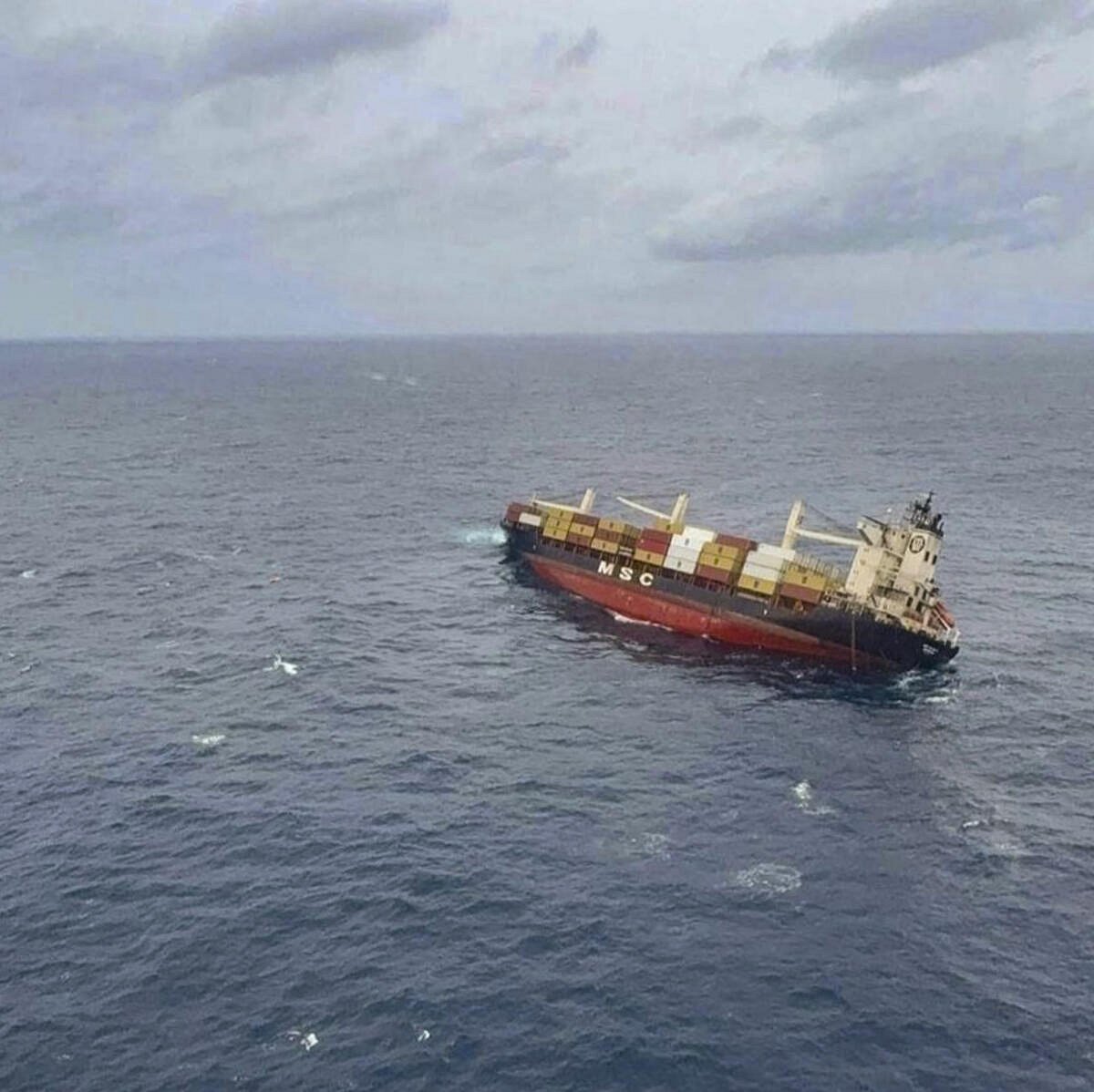 Kerala | ಲೈಬೀರಿಯಾ ಹಡಗು ಮುಳುಗಡೆ, ಕಂಟೇನರ್‌ ಸಮುದ್ರಪಾಲು, ಮತ್ತೆ ಮೂವರ ರಕ್ಷಣೆ