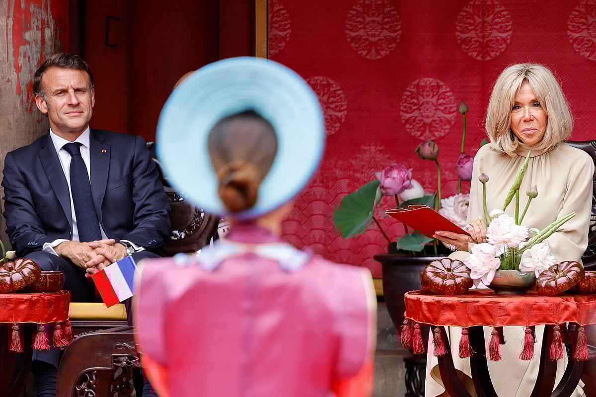 ಫ್ರಾನ್ಸ್‌ ಅಧ್ಯಕ್ಷ ಮ್ಯಾಕ್ರನ್‌ ಮುಖಕ್ಕೆ ತಿವಿದ ಪತ್ನಿ 