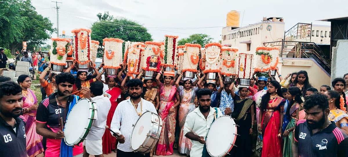 ಚೊಕ್ಕಸಂದ್ರ: ಗಂಗಮ್ಮ ದೇವಿ ದೀಪೋತ್ಸವ