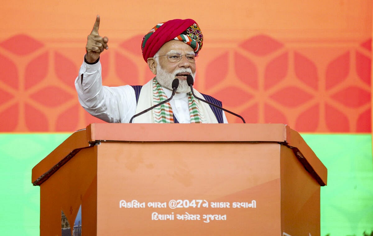 ಭಯೋತ್ಪಾದನೆ ಕೊನೆಗೊಳಿಸಿ, ಇಲ್ಲವೇ ಭಾರತದ ಗುಂಡು ಎದುರಿಸಿ: ಪಾಕ್ ಜನರಿಗೆ ಮೋದಿ