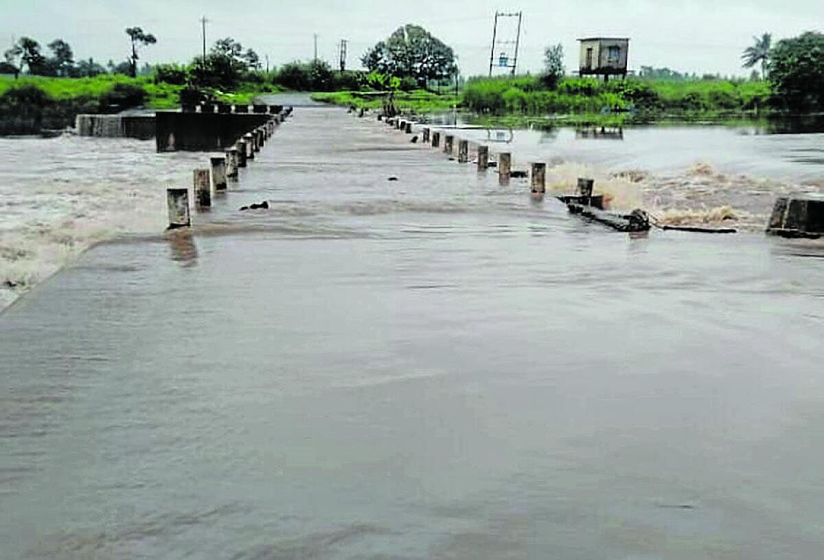 Karnataka Rains | ಮುಂಗಾರು ಬಿರುಸು– ಜನಜೀವನ ತತ್ತರ