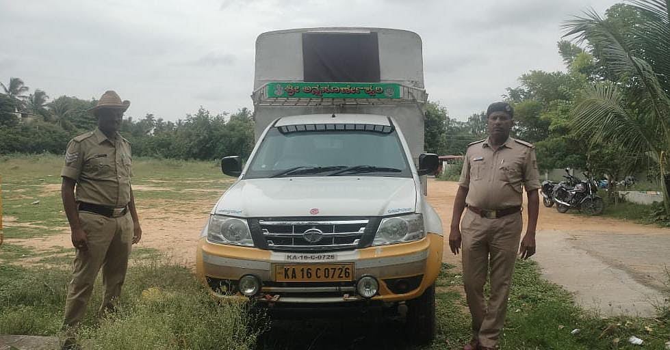 ವಿಜಯನಗರ | ಎರಡು ಪ್ರತ್ಯೇಕ ಪ್ರಕರಣ; ₹91,000 ಮೌಲ್ಯದ ಅಕ್ಕಿ ವಶ