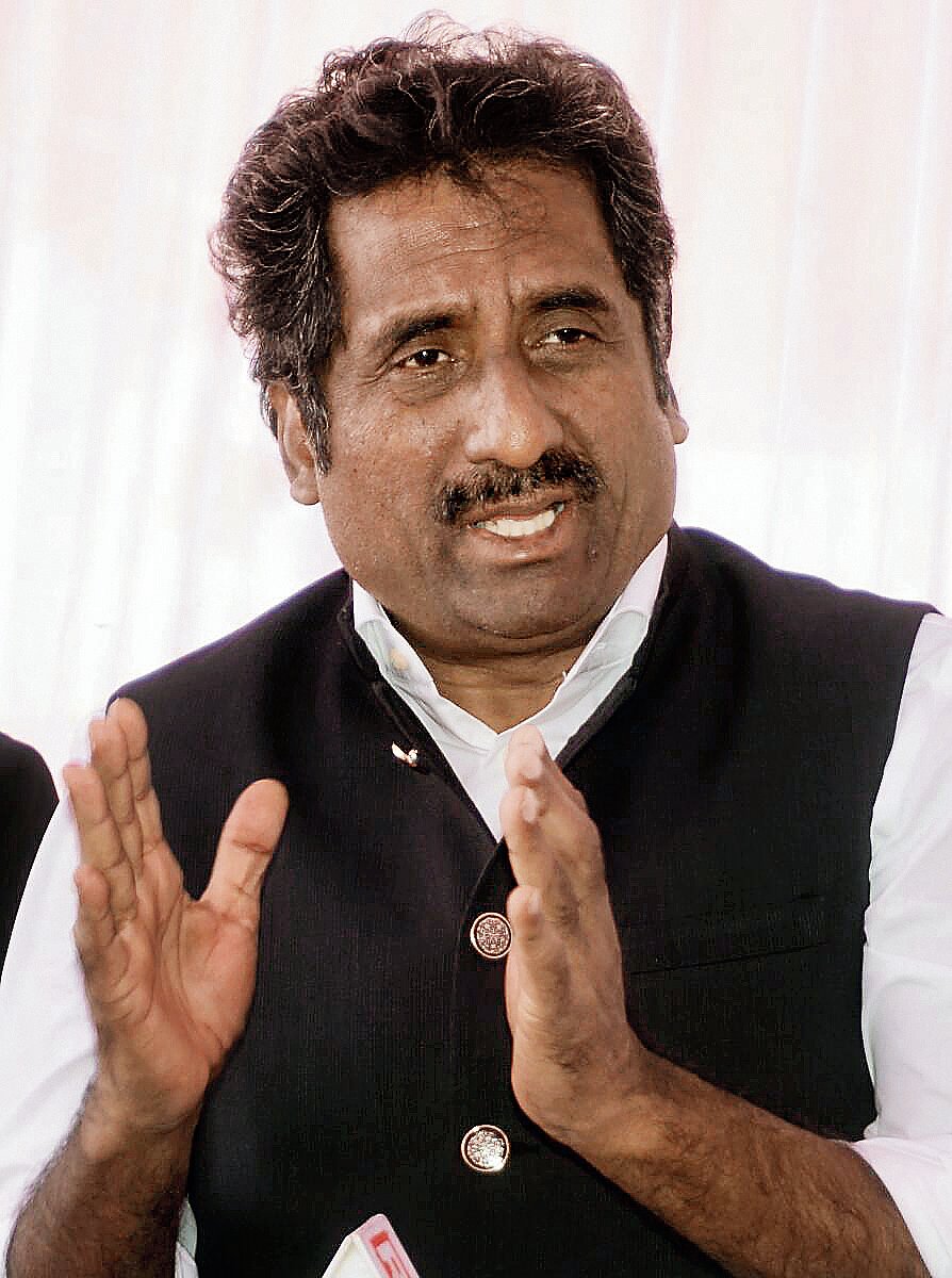 ಕರ್ತವ್ಯ ನಿರ್ಲಕ್ಷಿಸಿದರೆ ಕಠಿಣ ಕ್ರಮ: ಅಧಿಕಾರಿಗಳಿಗೆ ಸಚಿವ ರಹೀಂ ಖಾನ್ ಎಚ್ಚರಿಕೆ