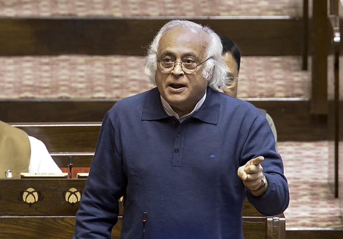 ಪಹಲ್ಗಾಮ್ ಬದಲು ತುರ್ತು ಪರಿಸ್ಥಿತಿಗೆ 50 ವರ್ಷದ ವಿಶೇಷ ಅಧಿವೇಶನ:ಕಾಂಗ್ರೆಸ್ ಟೀಕೆ