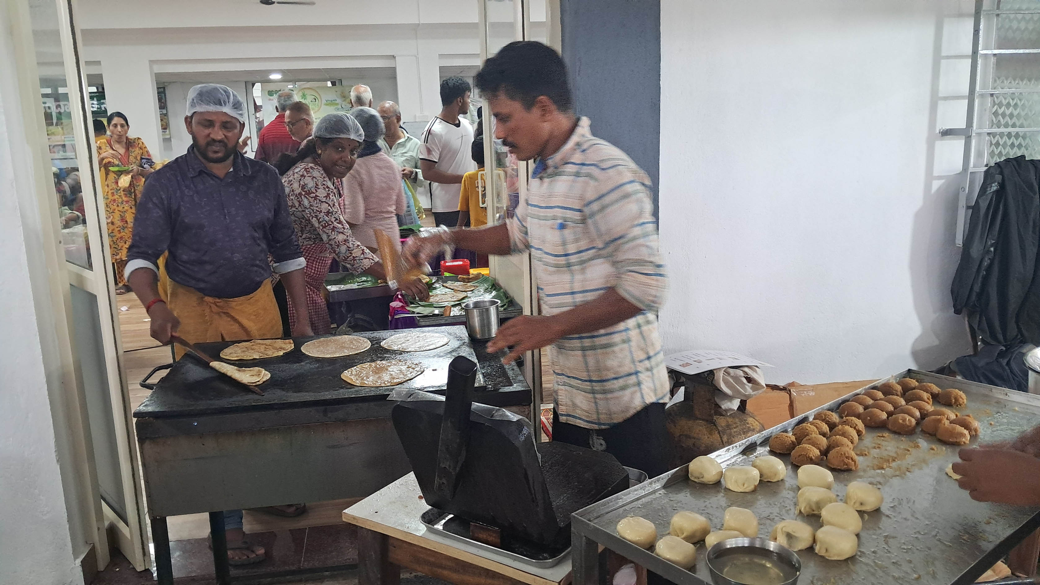 ಮಂಗಳೂರು ಮೂಡುಶೆಡ್ಡೆಯ ಶೋಭಿತ್‌ ಅವರ ಬಿಸಿ ಬಿಸಿ ಹಲಸಿನ ಹೋಳಿಗೆ