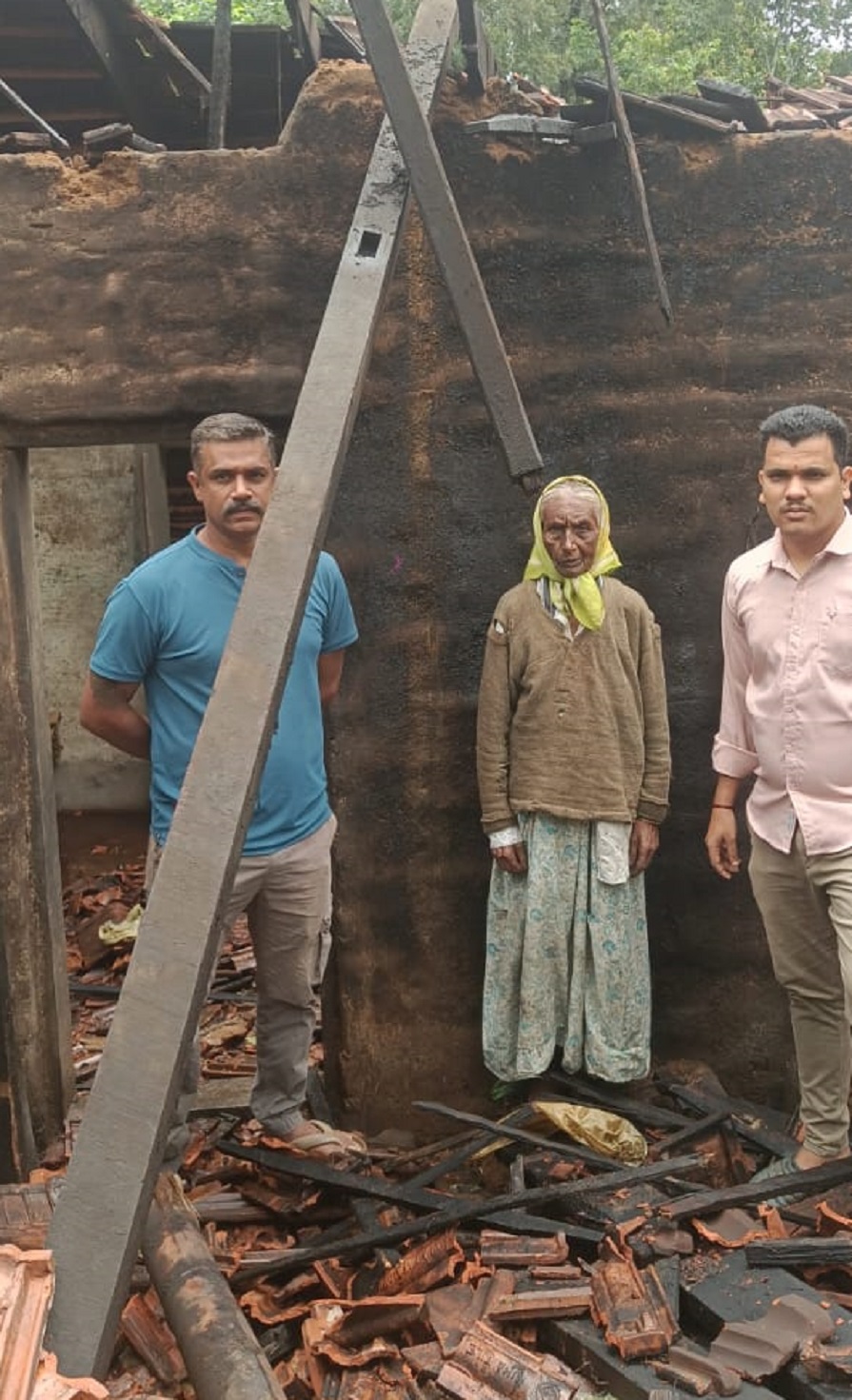 ವಿರಾಜಪೇಟೆ ಹೋಬಳಿಯ ಮೈತಾಡಿ ಗ್ರಾಮದ ಗೌರಮ್ಮ ಅವರ ವಾಸದ ಮನೆಯ ಗೋಡೆ ಕುಸಿದು ಭಾಗಶಃ ಹಾನಿ ಯಾಗಿದೆ