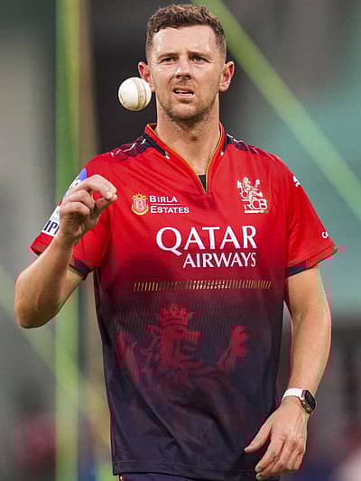 ಜೋಶ್‌ ಹ್ಯಾಜಲ್‌ವುಡ್‌: 33 ರನ್‌ಗೆ 4 ವಿಕೆಟ್‌ vs ರಾಜಸ್ಥಾನ ರಾಯಲ್ಸ್‌