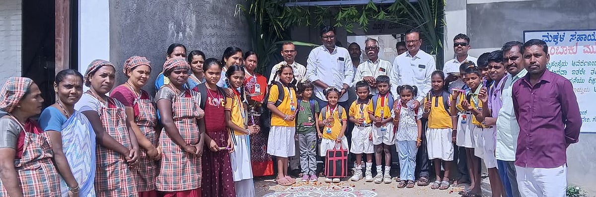 ನರಗುಂದ: ರೋಟರ್ಯಾಕ್ಟ್ ಶಾಲೆಯಲ್ಲಿ ಆರಂಭೋತ್ಸವ