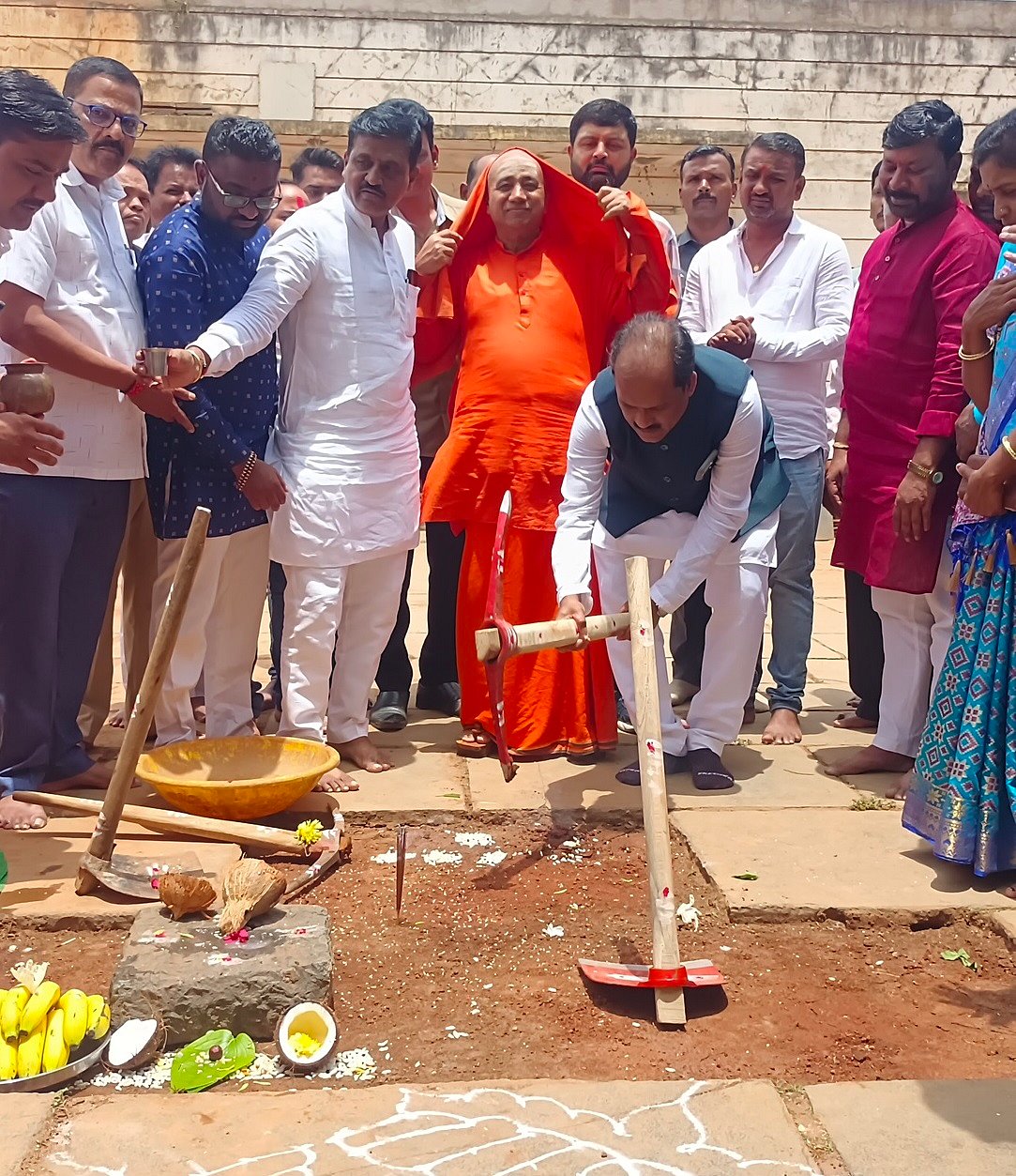 ರುದ್ರಾಕ್ಷಿ ಮಠ; ₹1 ಕೋಟಿ ವೆಚ್ಚದಲ್ಲಿ ಅಭಿವೃದ್ಧಿ ಕಾರ್ಯ