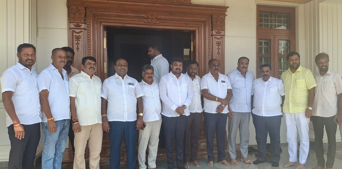 ಮುಳಬಾಗಿಲು: ಕೋಮುಲ್ ಚುನಾವಣೆಗೆ ಜೆಡಿಎಸ್ ಬೆಂಬಲಿತ ಅಭ್ಯರ್ಥಿಗಳ ಆಯ್ಕೆ