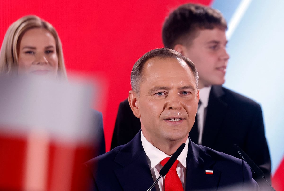 Poland Presidential Elections: ಇತಿಹಾಸಕಾರ ನವ್ರೊಸ್ಕಿ ಅಧ್ಯಕ್ಷ