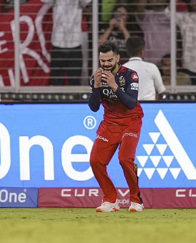 ವಿರಾಟ್‌ ಕೊಹ್ಲಿ ಭಾವುಕರಾದ ಕ್ಷಣ