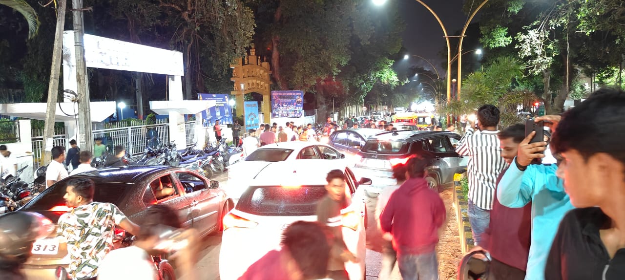 ಬೆಳಗಾವಿಯ ರಾಣಿ ಚನ್ನಮ್ಮ ವೃತ್ತದಲ್ಲಿ ಸಂಚಾರ ದಟ್ಟಣೆ..