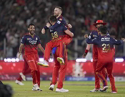 ಆರ್‌ಸಿಬಿ ತಂಡದ ಆಟಗಾರರ ಸಂಭ್ರಮ