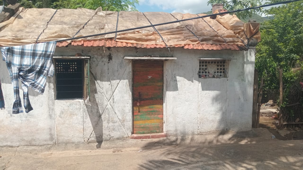 ಹರೇಪಾಳ್ಯದ ಆದಿವಾಸಿ ಮಹಿಳೆ ರಂಗಮ್ಮ ಅವರ ಮನೆ