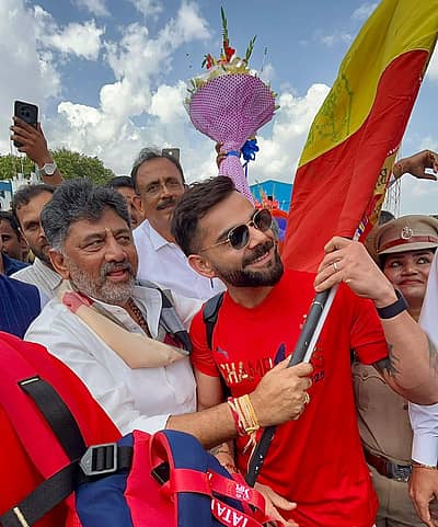 ಕಪ್ ಗೆದ್ದು ಬೆಂಗಳೂರಿಗೆ ಕಾಲಿಟ್ಟ ಆರ್‌ಸಿಬಿ ಆಟಗಾರರು; ಭವ್ಯ ಸ್ವಾಗತ ಕೋರಿದ ಡಿಕೆಶಿ