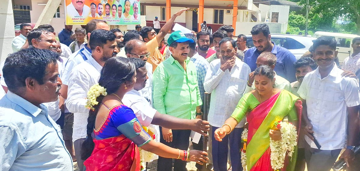 ರೈತರು ಬದುಕಿದ್ದರೆ ಹೋರಾಟದಲ್ಲಿ ಭಾಗವಹಿಸಲಿ: ಶಾಸಕ ಎಚ್.ಸಿ.ಬಾಲಕೃಷ್ಣ ಕಿಡಿ