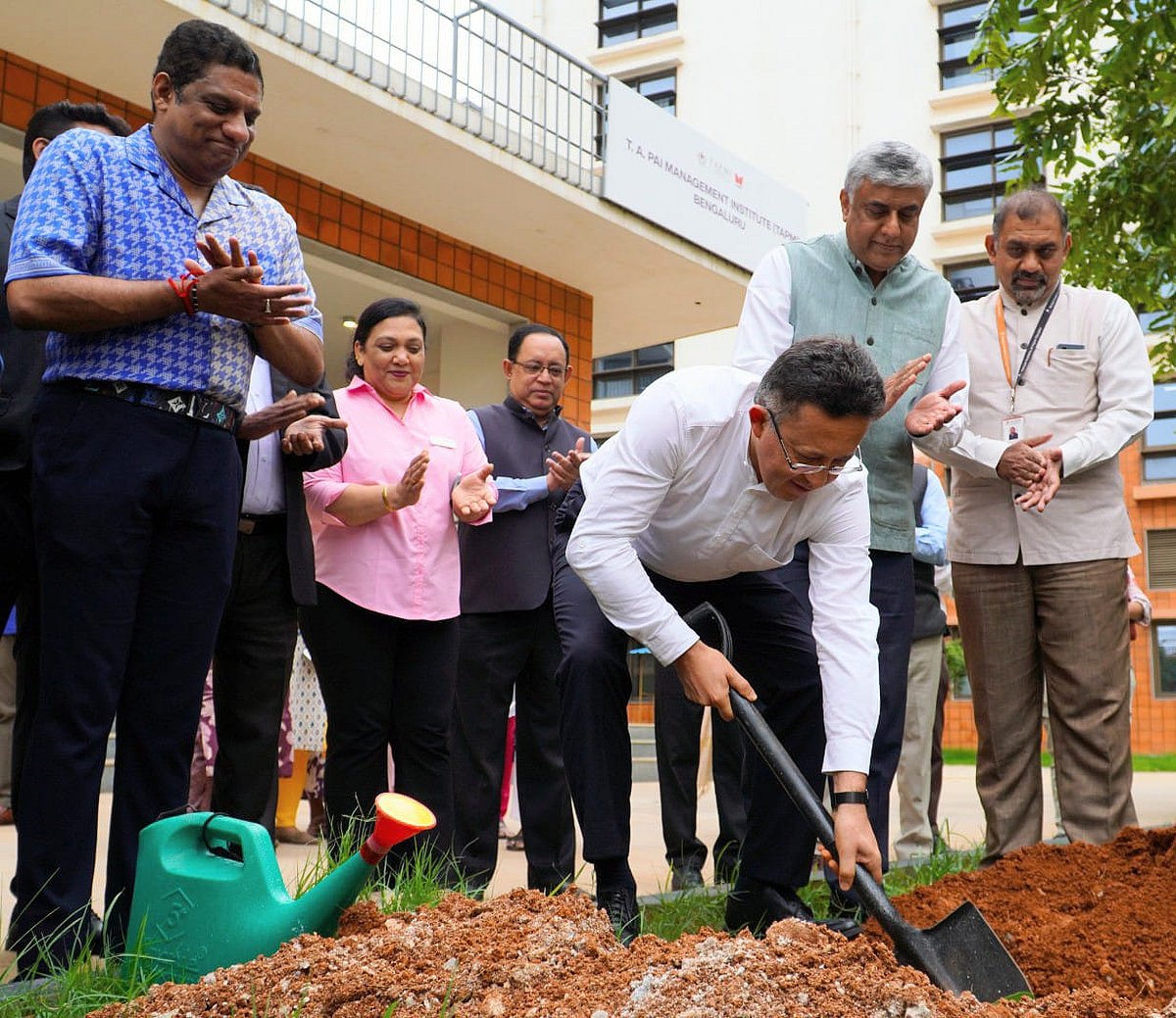 ‘ಪ್ಲಾಸ್ಟಿಕ್ ನಿಯಂತ್ರಣಕ್ಕೆ ತುರ್ತು ಕ್ರಮ ಅಗತ್ಯ’: ಪ್ರೊ.ಮಧು ವೀರರಾಘವನ್‌