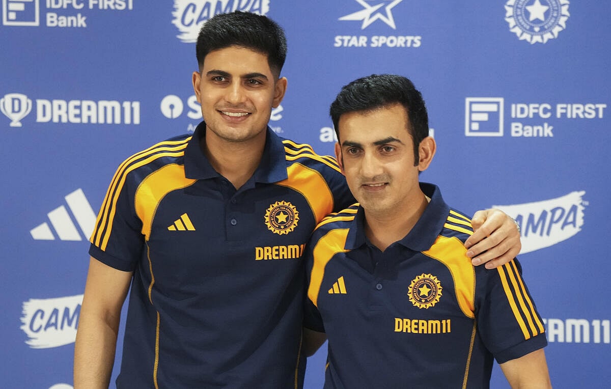 ಐದು ಪಂದ್ಯಗಳ ಟೆಸ್ಟ್ ಸರಣಿಗೆ ಇಂಗ್ಲೆಂಡ್‌ಗೆ ತೆರಳಿದ ಭಾರತ ತಂಡ