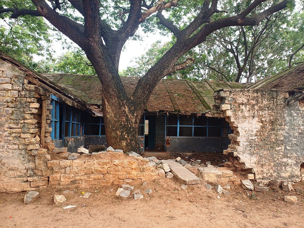 ಬಾಣಗೆರೆ: ಶತಮಾನದ ಶಾಲೆಗೆ ಬೇಕಿದೆ ಕಾಯಕಲ್ಪ