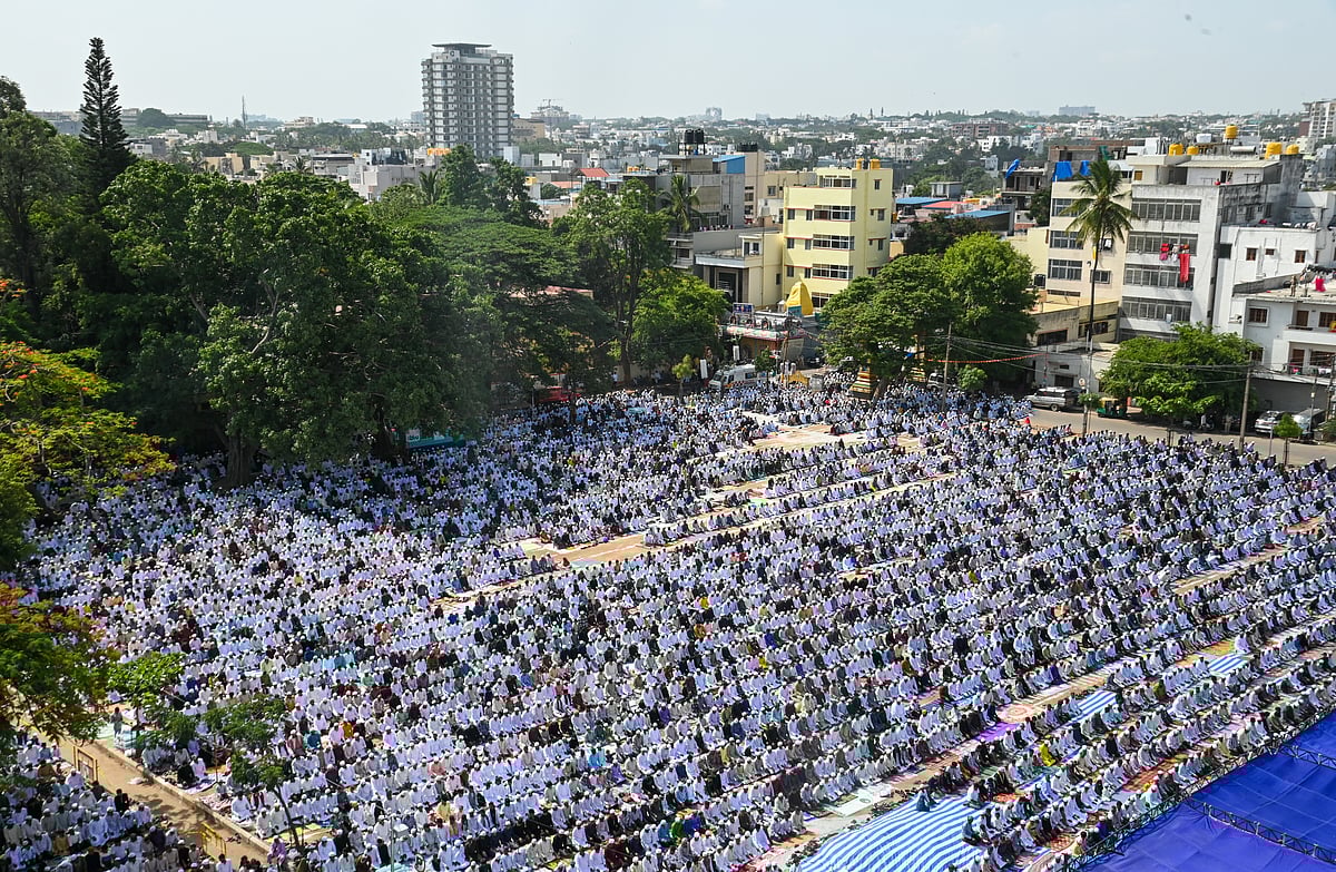 Eid-ul-Zuha 2025: ಭಕ್ತಿಯಿಂದ ಬಕ್ರೀದ್ ಆಚರಣೆ