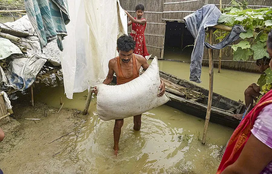 ಅಸ್ಸಾಂ ಪ್ರವಾಹ: ಸಂಕಷ್ಟದಲ್ಲಿ 2.6 ಲಕ್ಷ ಜನ 