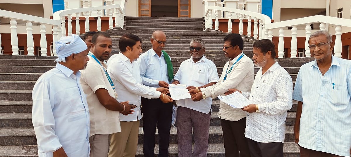 ಬಿಇಒ ಕಚೇರಿ ಸ್ಥಳಾಂತರಕ್ಕೆ ಒತ್ತಾಯ

