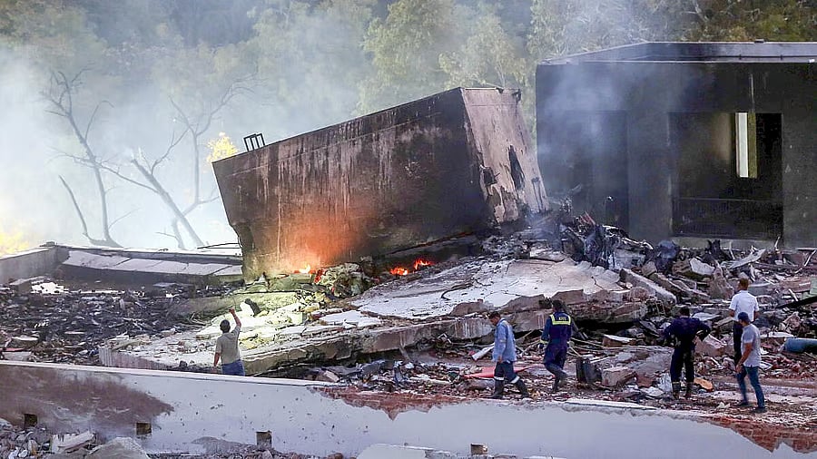 Ahmedabad plane crash | 2024ರಲ್ಲಿ ವಿಮಾನ ಅಪಘಾತಗಳು: ಒಂದು ನೋಟ