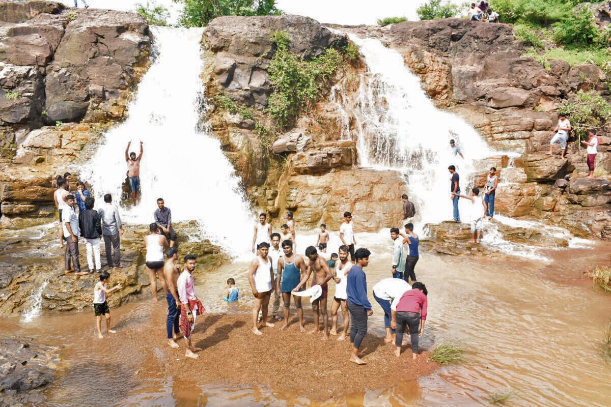 ಮಾಣಿಕಪುರ ಜಲಪಾತ