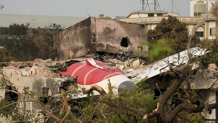 Ahmedabad Plane Crash| ಮೃತರ ಸಂಖ್ಯೆ 279ಕ್ಕೆ ಏರಿಕೆ: ಪೊಲೀಸ್‌ ಮೂಲಗಳ ಮಾಹಿತಿ