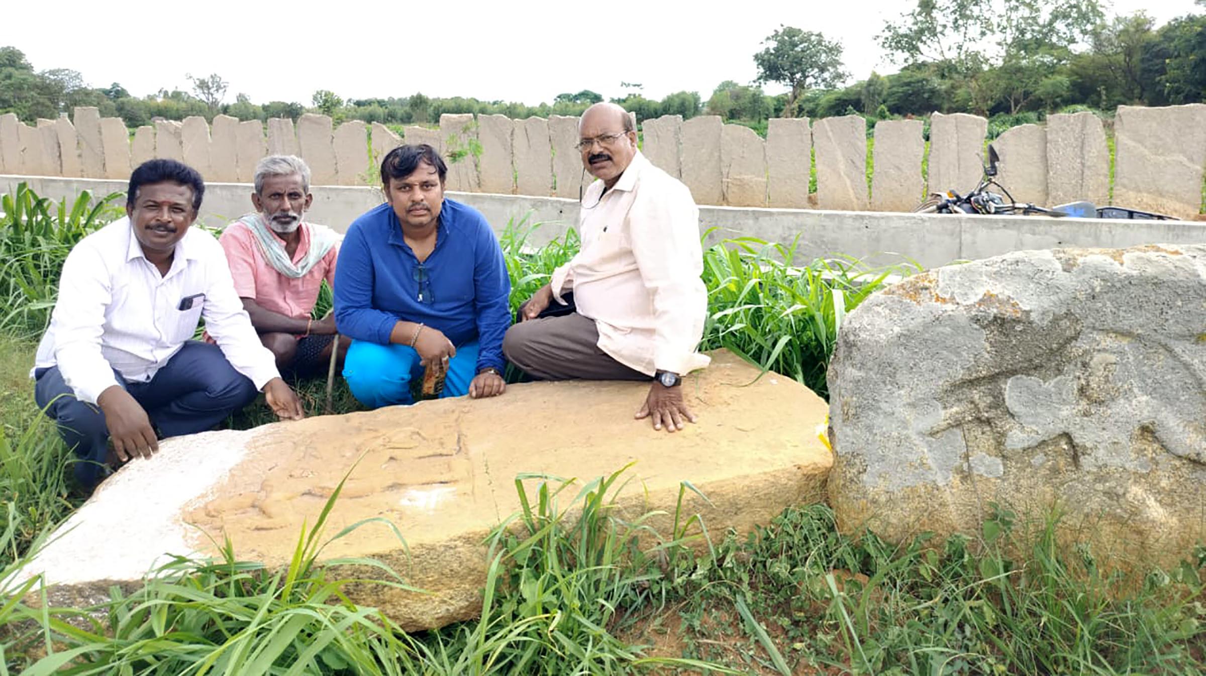 ಶಿಡ್ಲಘಟ್ಟ ತಾಲ್ಲೂಕಿನ ಗೆಜ್ಜಿಗಾನಹಳ್ಳಿಯಲ್ಲಿ ಆರು ಶಾಸನ ಮತ್ತು ವೀರಗಲ್ಲು ಪತ್ತೆಯಾಗಿವೆ