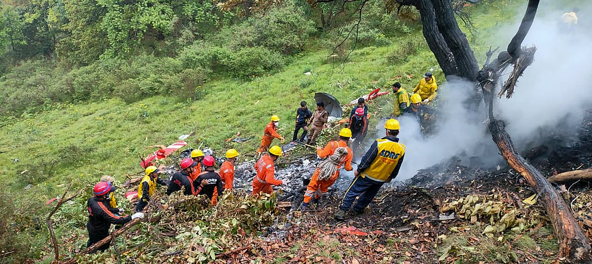 ಕೇದಾರನಾಥ ಬಳಿ ಹೆಲಿಕಾಪ್ಟರ್ ಅಪಘಾತ; ಪೈಲಟ್ ಸೇರಿ 7 ಮಂದಿ ಸಾವು