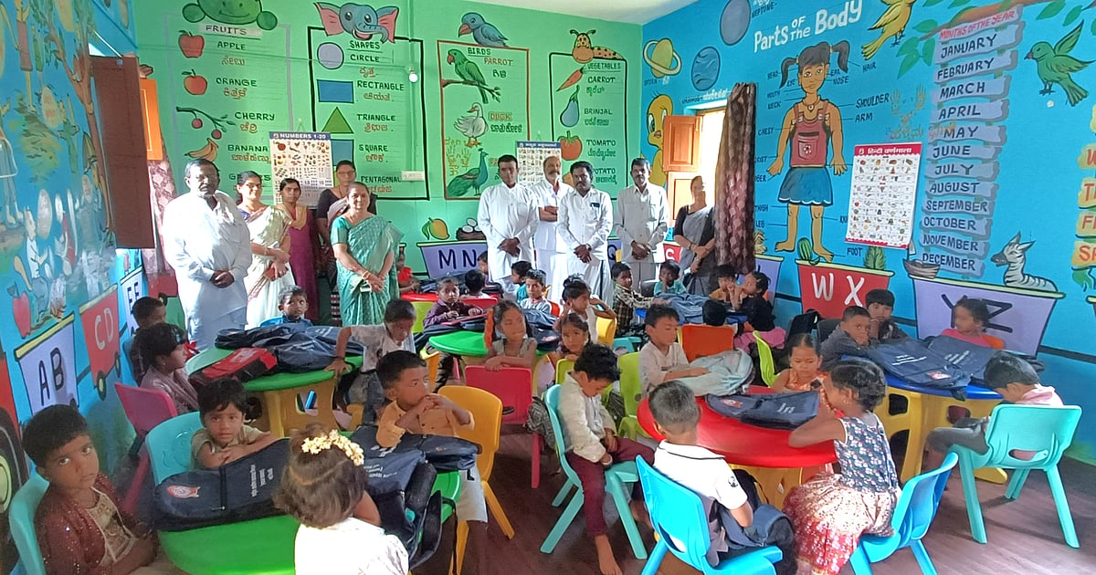 ನಾಯಕನಹಟ್ಟಿ | ಶಾಲೆ ಉಳಿಸಲು ಹಳೆ ವಿದ್ಯಾರ್ಥಿಗಳ ಪಣ