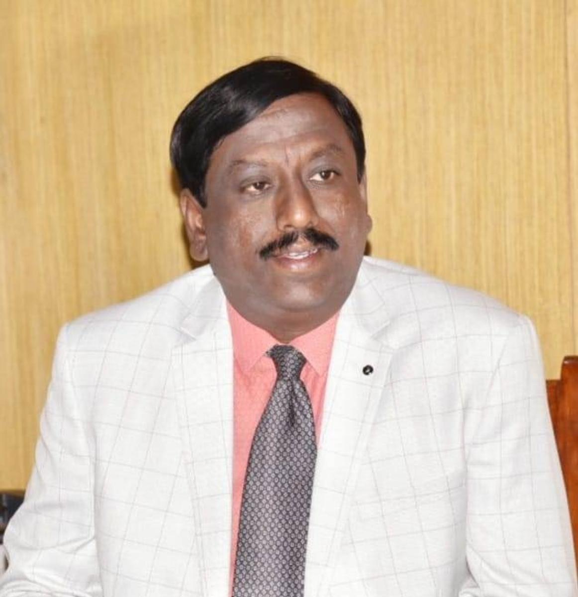 ಜಿಲ್ಲಾಧಿಕಾರಿ ವಿಜಯ ಮಹಾಂತೇಶ ದಾನಮ್ಮನವರ  