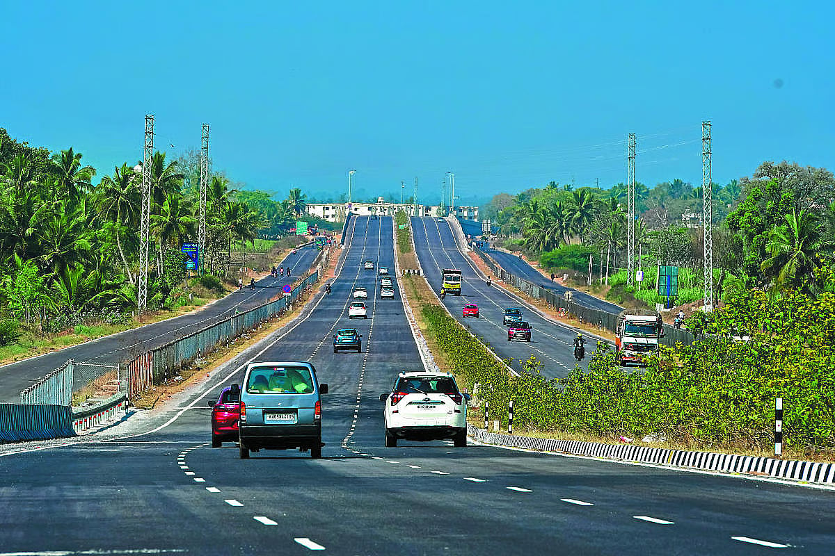 ನಿತಿನ್ ಗಡ್ಕರಿ ಲೇಖನ: ಭಾರತದ ಅಭಿವೃದ್ಧಿ ಪಥವನ್ನೇ ಬದಲಿಸಿದ ರಸ್ತೆಗಳು...!