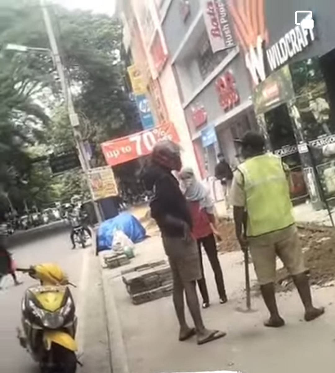 ಬೆಂಗಳೂರು|ಯುವತಿ ಕೆನ್ನೆಗೆ ಹೊಡೆದ ರ್‍ಯಾಪಿಡೊ ಸ್ಕೂಟಿ ಸವಾರ: ಯುವತಿಯಿಂದಲೂ ಹಲ್ಲೆ