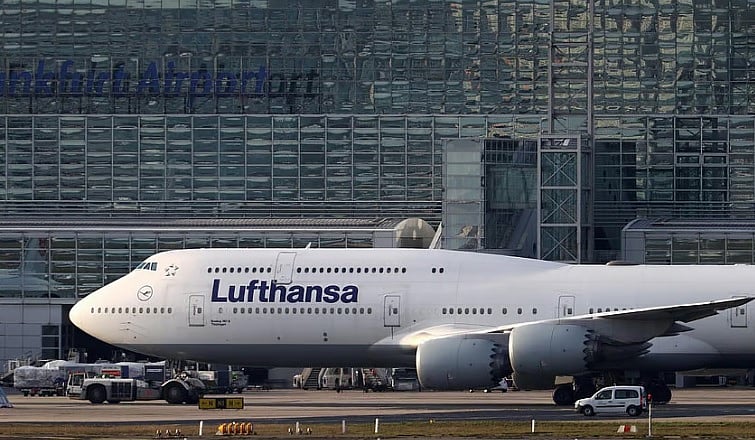 ಬಾಂಬ್ ಬೆದರಿಕೆ: ಅರ್ಧದಲ್ಲೇ ಫ್ರಾಂಕ್‌ಫರ್ಟ್‌ಗೆ ವಾಪಸಾದ ಡ್ರೀಮ್‌ಲೈನರ್‌ ವಿಮಾನ