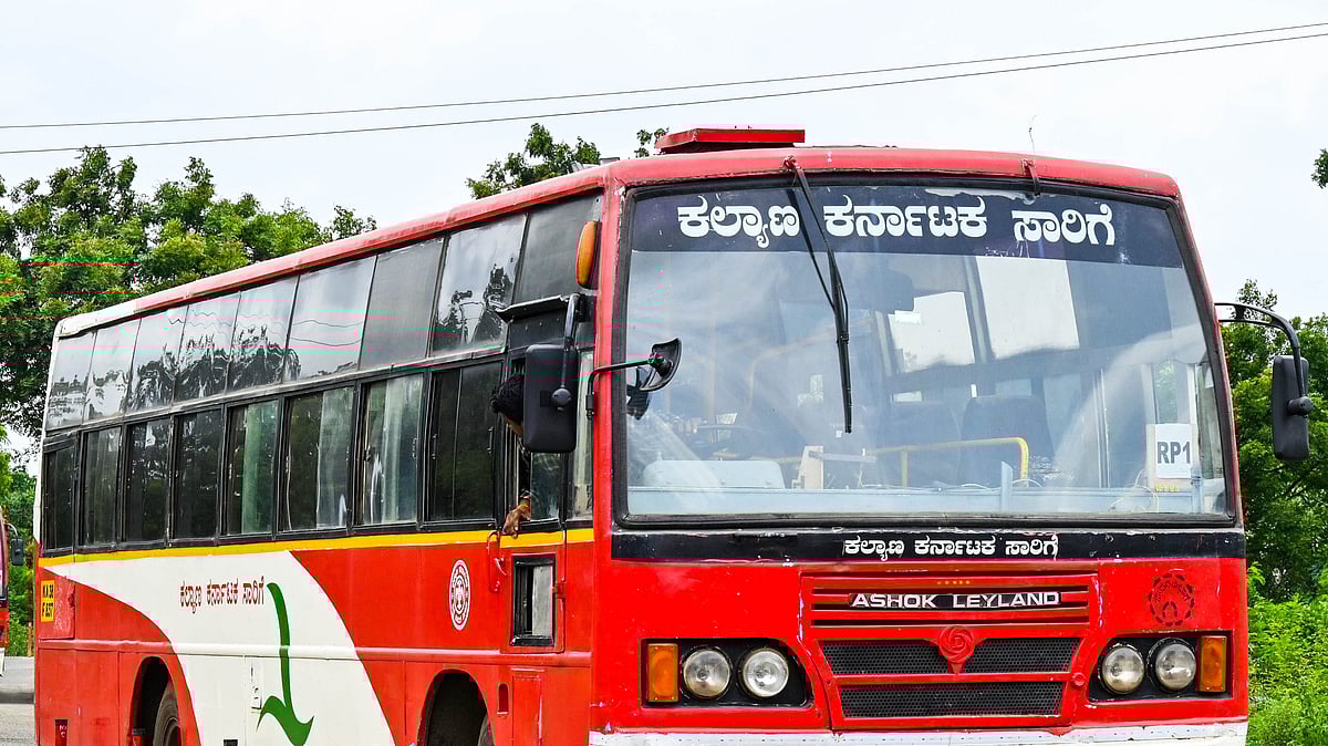 ಸಿಂಧನೂರು |  ಬಸ್ ನಿಲ್ಲಿಸುವ ವಿಷಯಕ್ಕೆ ಚಾಲಕ- ಪ್ರಯಾಣಿಕನ ನಡುವೆ ಕಲಹ