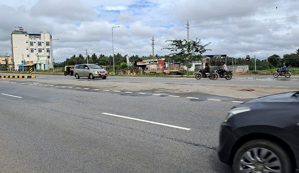 ಹಿರೀಸಾವೆ: ಅಪಘಾತ ತಾಣವಾದ ಗನ್ನಿ ಬಸವೇಶ್ವರ ವೃತ್ತ
