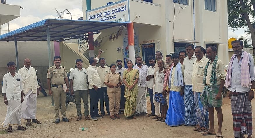 ಹಿರಿಯೂರು | ಬಾಲ್ಯ ವಿವಾಹ ಮಾಡಿ ತರಿತಪಿಸಬೇಡಿ: ಎಸ್ಐ ಅನುಸೂಯಾ