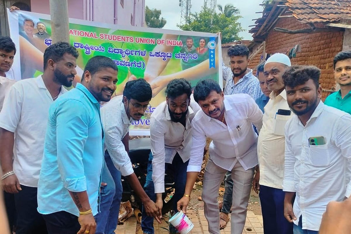 ಚನ್ನಗಿರಿ: ಮನೆಗೊಂದು ಮರ, ಊರಿಗೊಂದು ವನ ಅಭಿಯಾನ