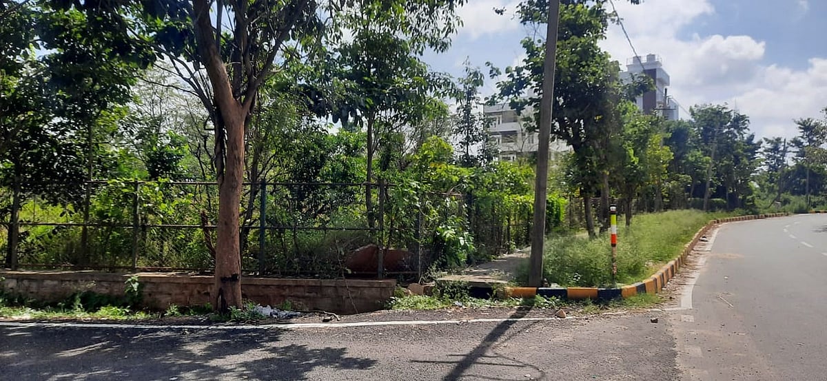 ವಿಶ್ವೇಶ್ವರಯ್ಯ ಬಡಾವಣೆಯ ಆಸ್ಪತ್ರೆ ಸಿಎ ನಿವೇಶನ ನೋಂದಣಿಗೆ ಬಿಬಿಎಂಪಿ ನಿರ್ಲಕ್ಷ್ಯ