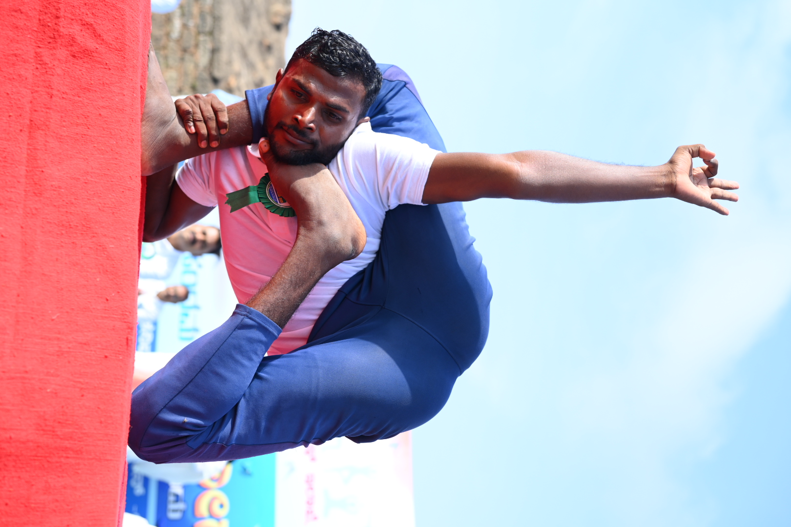 ಯೋಗ ಮಾಸ್ಟರ್‌ ಆನಂದ ಅವರು ಯೋಗ ಪ್ರದರ್ಶಿಸಿದ್ದು ಹೀಗೆ